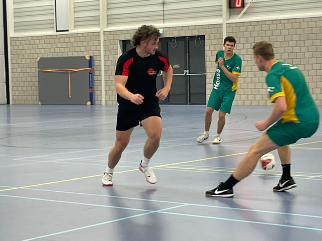 Featured image for “Autobedrijf Oosterland en FC Hanse Staalbouw kwamen niet tot score”